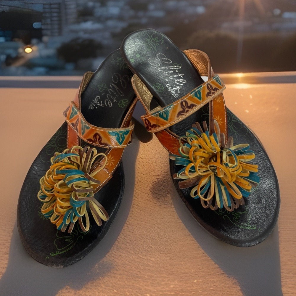 Elite by Corkys Sandals Leather Colorful Hand Painted Pompom Women Sz 9 Fits 8!